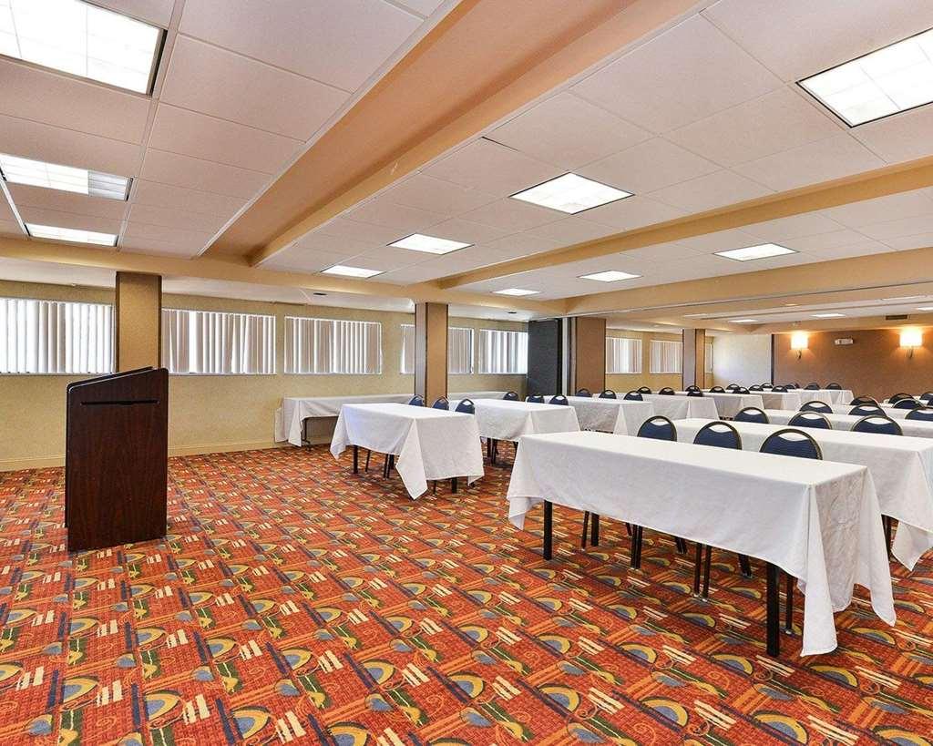 Latitude Suites Tinton Falls Eatontown - BW Premier Collection Instalações foto
